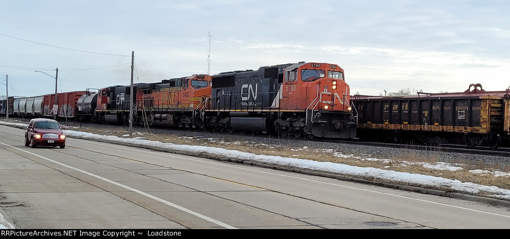 CN 5780 BNSF 5493 CN 5789